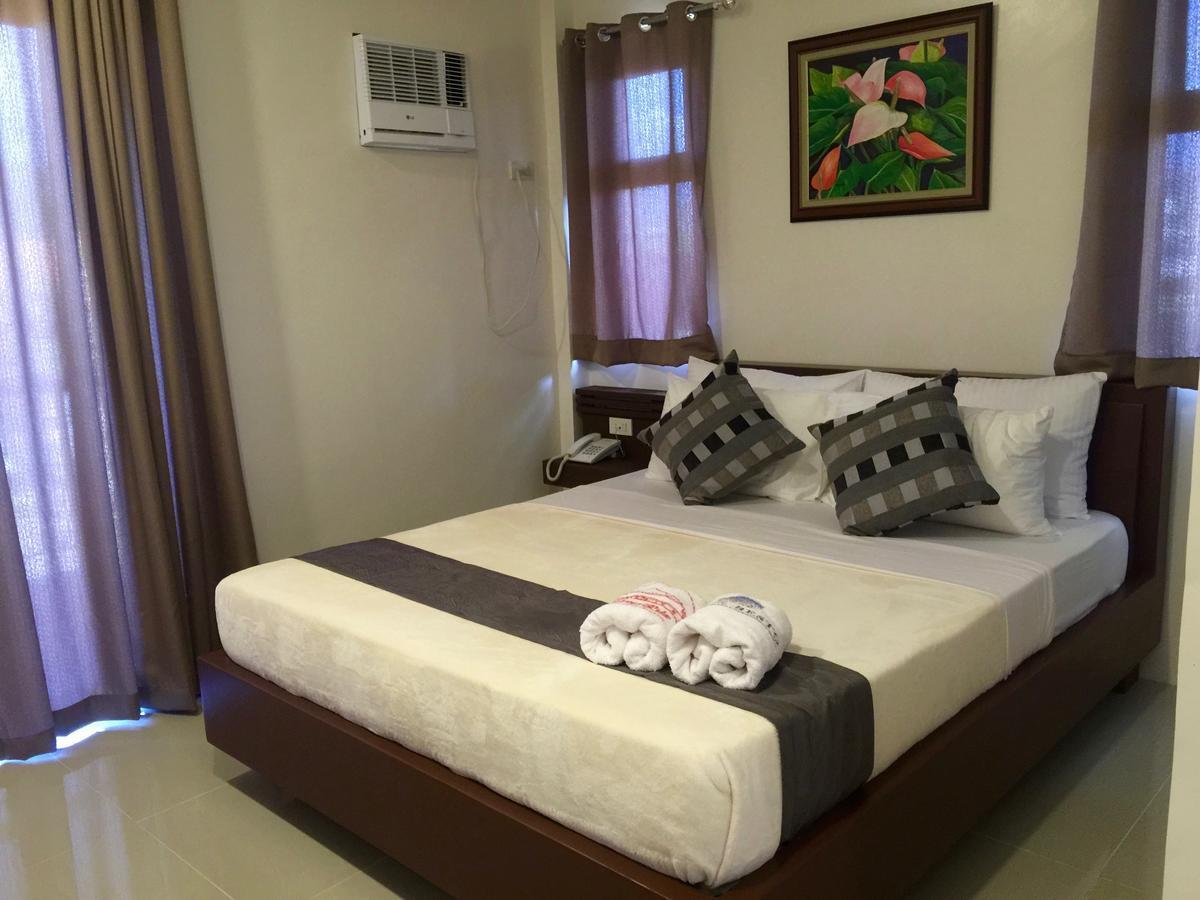 Maruyog'S Ridge Convention Center Hotel Quezon City Buitenkant foto