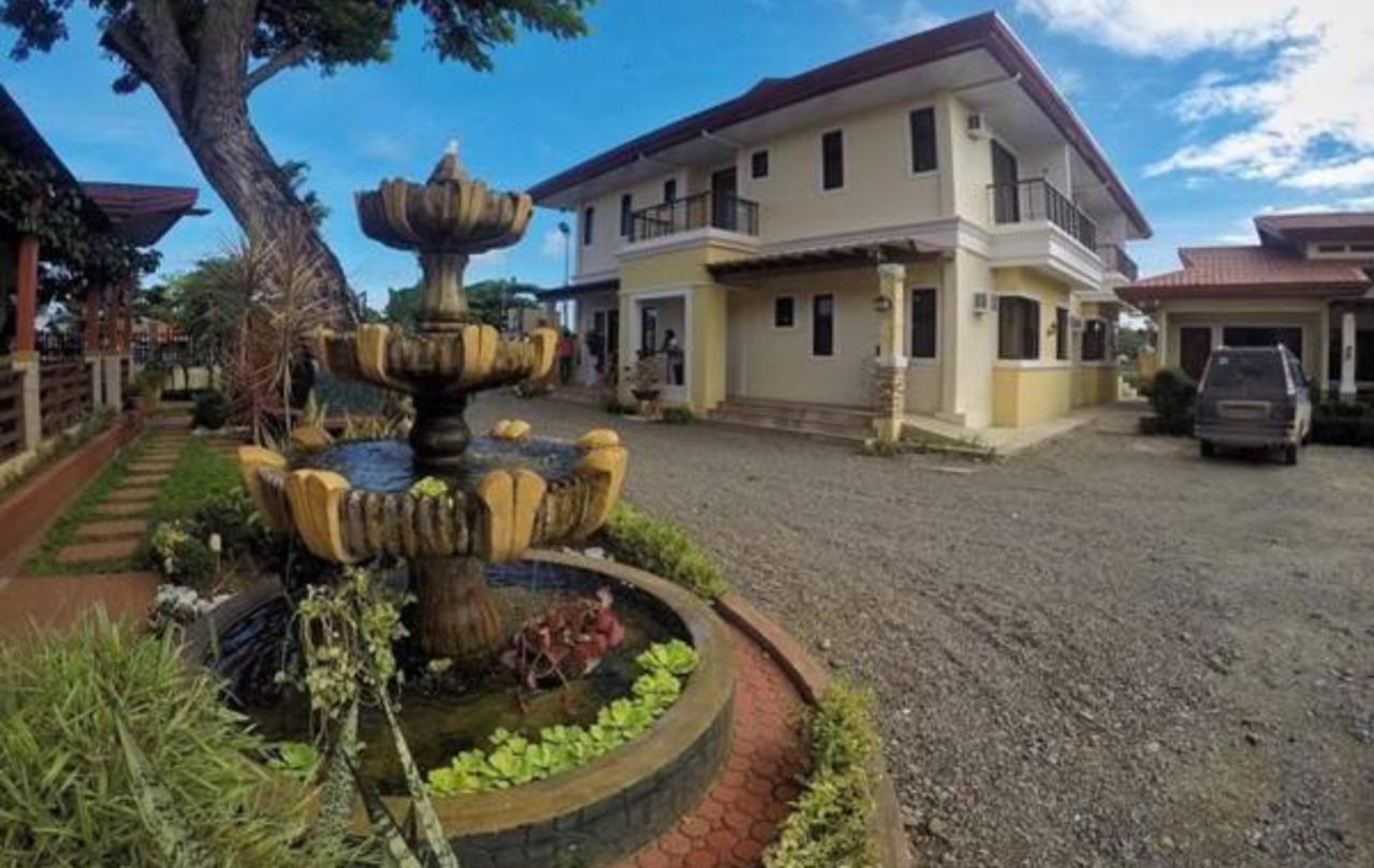 Maruyog'S Ridge Convention Center Hotel Quezon City Buitenkant foto