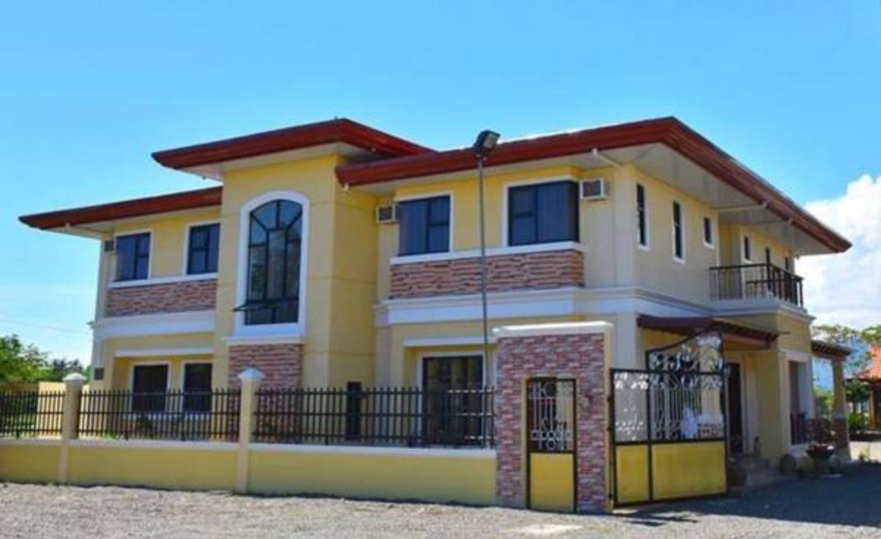 Maruyog'S Ridge Convention Center Hotel Quezon City Buitenkant foto