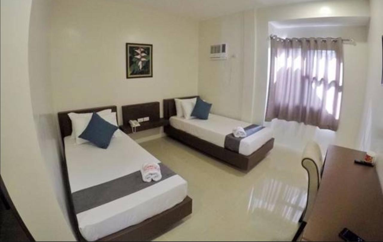 Maruyog'S Ridge Convention Center Hotel Quezon City Buitenkant foto
