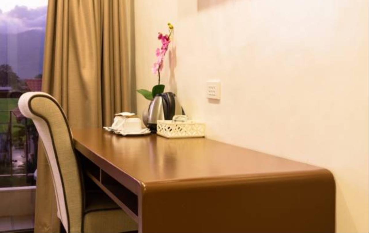 Maruyog'S Ridge Convention Center Hotel Quezon City Buitenkant foto