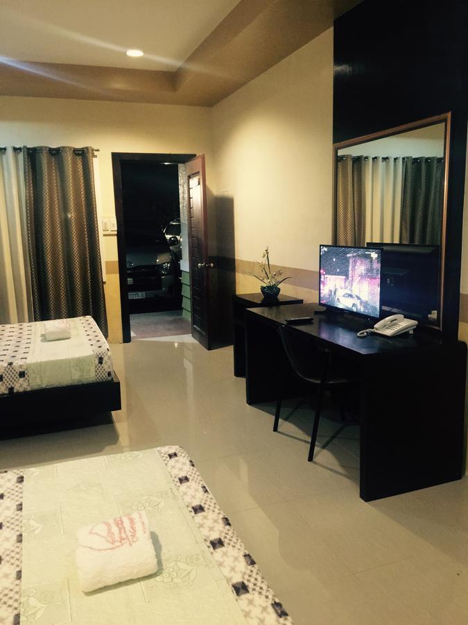 Maruyog'S Ridge Convention Center Hotel Quezon City Buitenkant foto